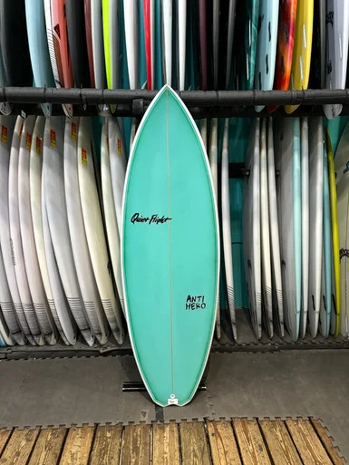 5'10 QUIET FLIGHT ANTI HERO SURFBOARD (63020)