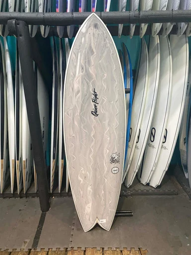5'9 QUIET FLIGHT BAD FISH SURFBOARD (61972)