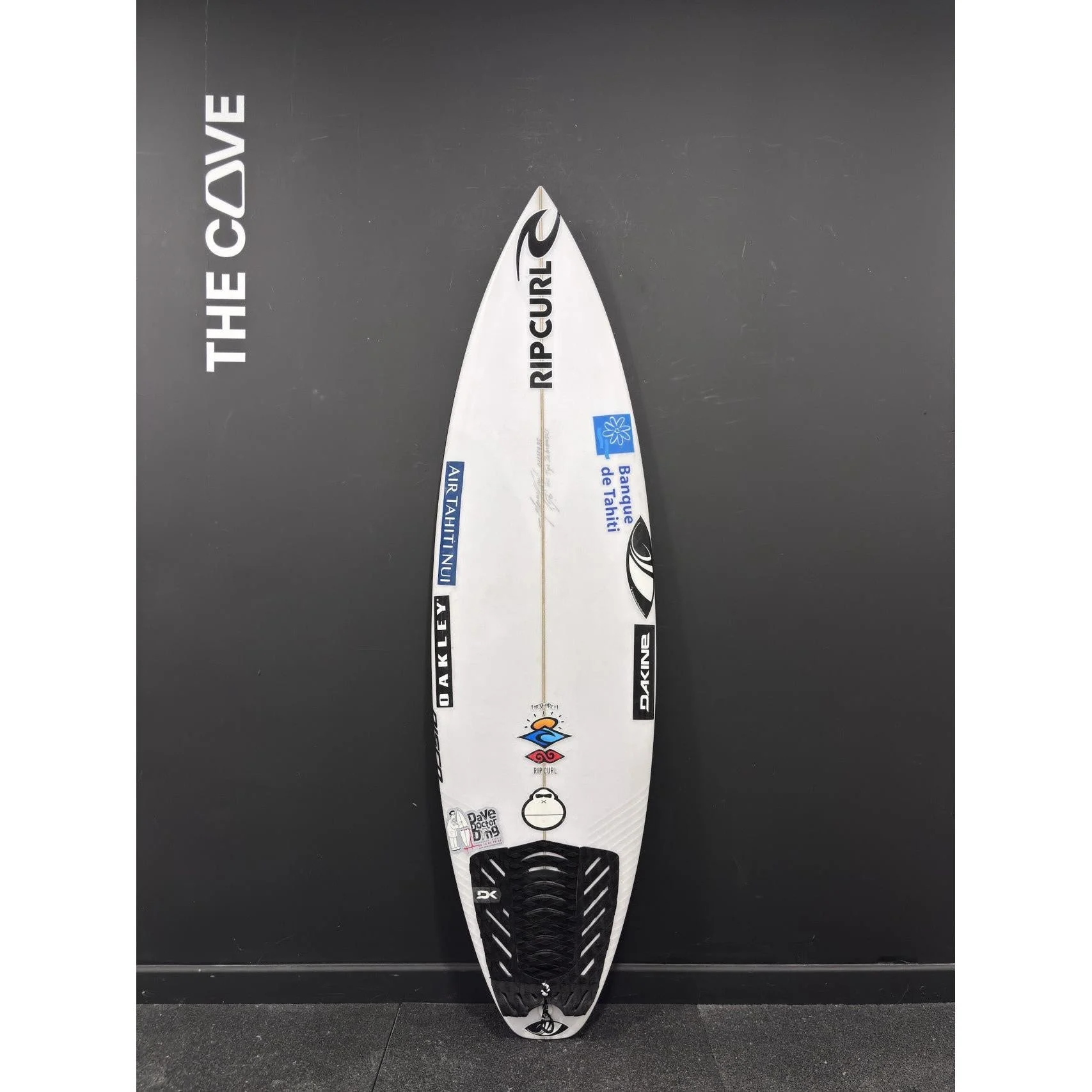DISCO INFERNO 5'6" x 18 1/4" X2 1/4" - 22.70L, 3xFutures Fin Boxes, PU [New] - ID:1073138