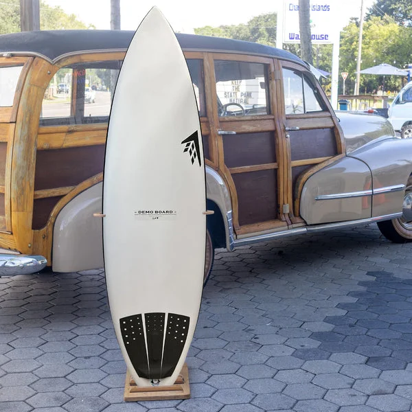 Firewire Dominator 2.0 6'0 Demo Surfboard - Futures