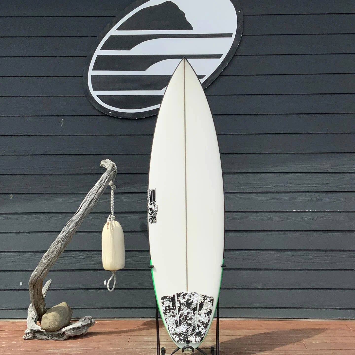 JS Industries Monstabox 5'11 × 19 ¼ × 2 ⅜ Surfboard • USED
