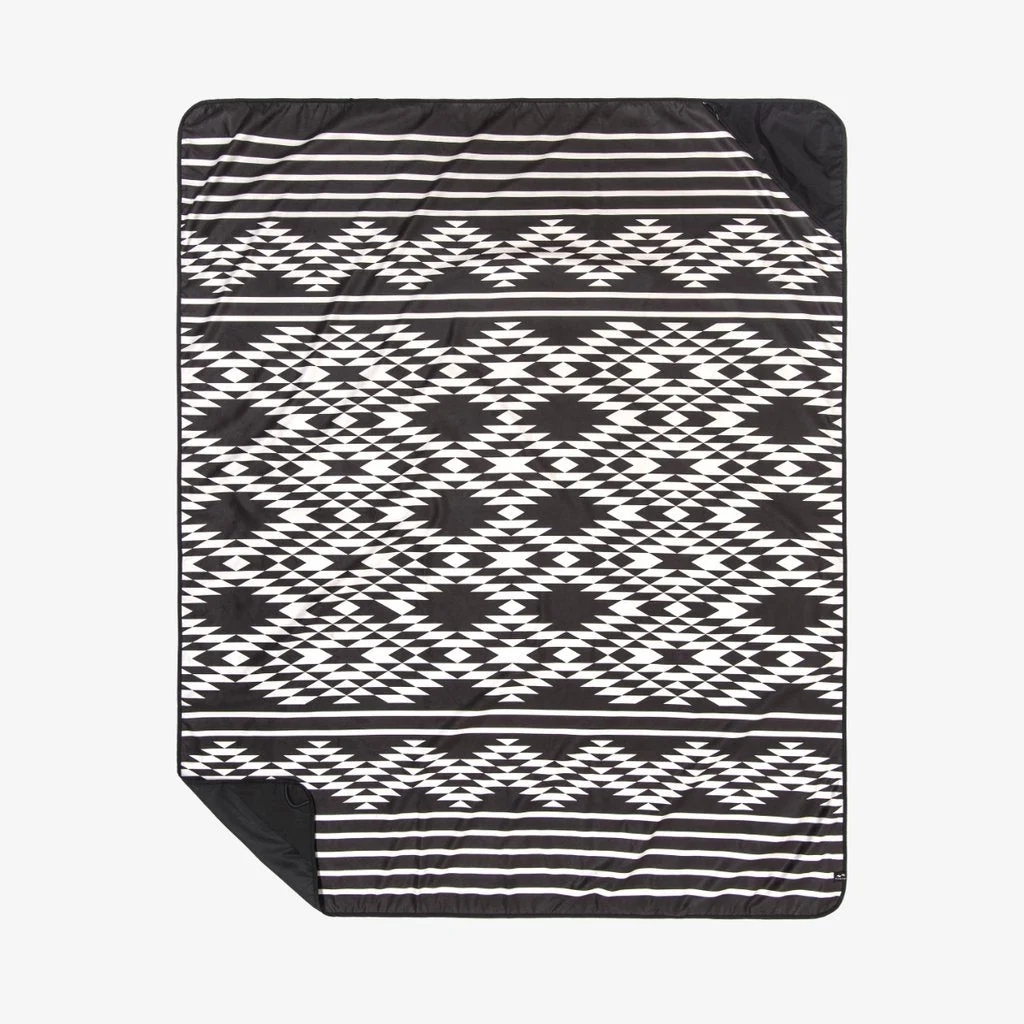 Maze Quick Dry Park Blanket