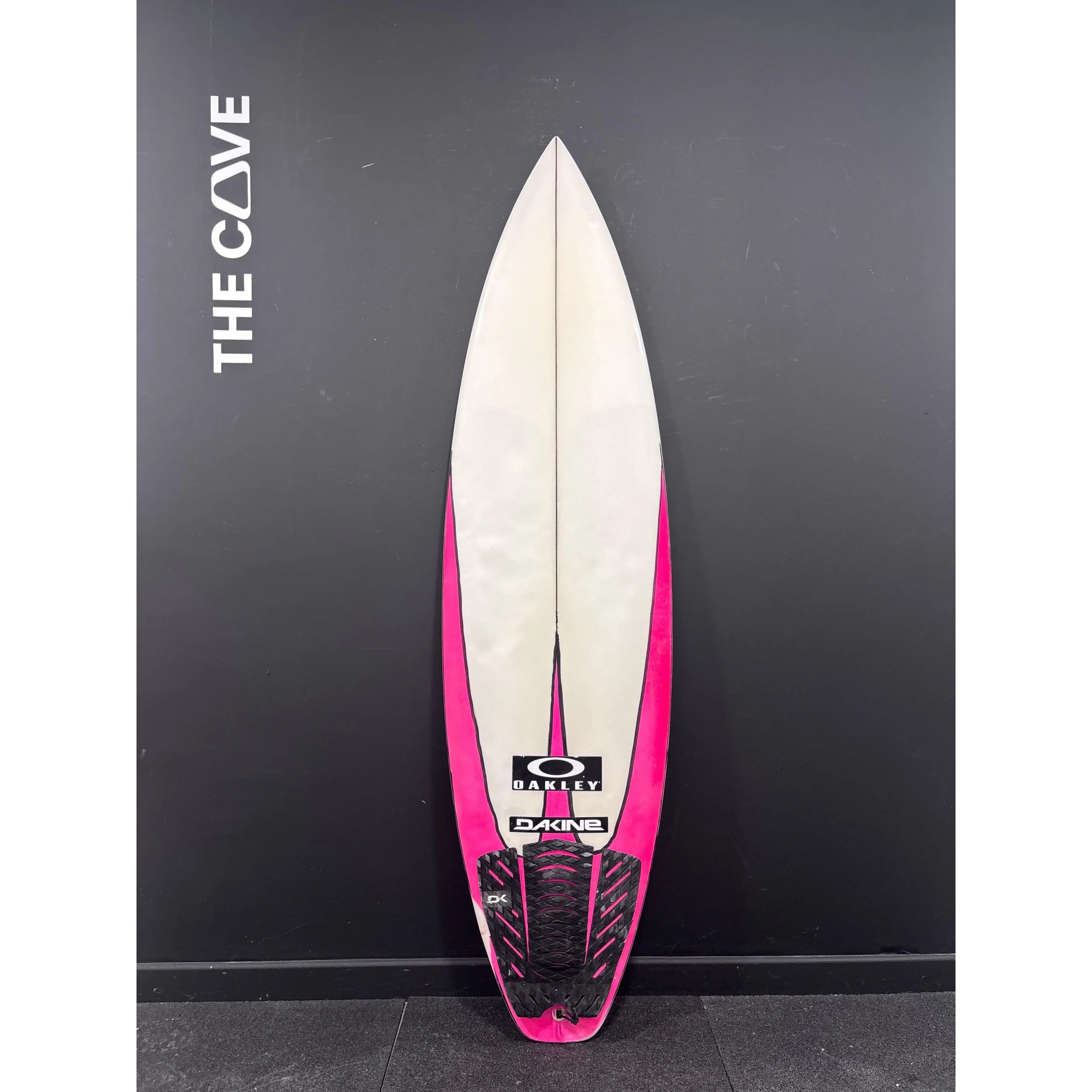 One 5'10" x 18 3/4" X2 3/8" - 27.00L, 3xFCS 2 Fin Boxes, PU [Semi New] - ID:904927