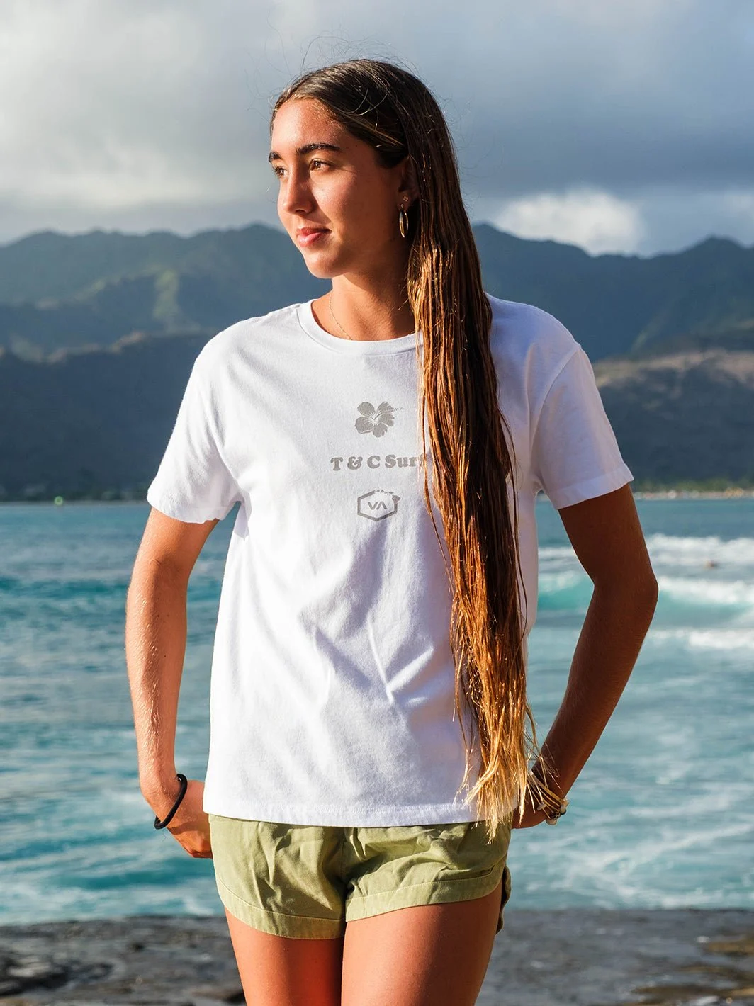 T&C Surf x RVCA Photo Stacked HI Tee