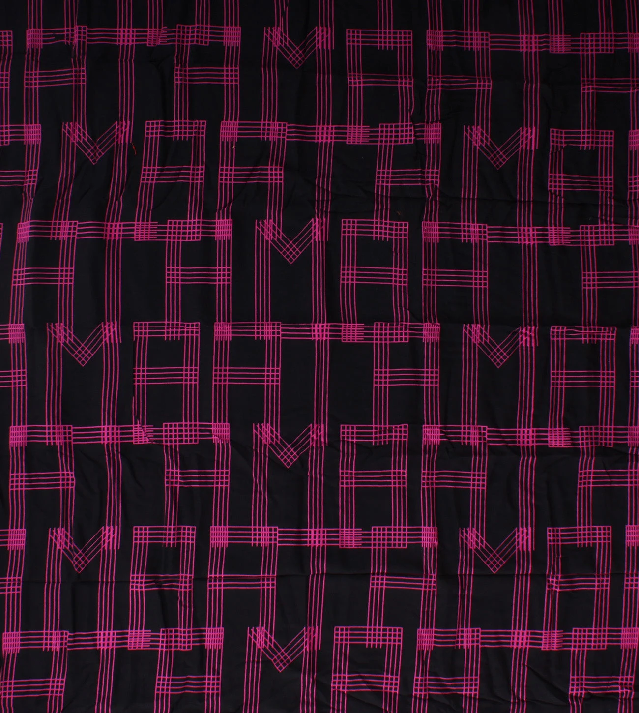Titan Pareo/Sarong - Black/Pink