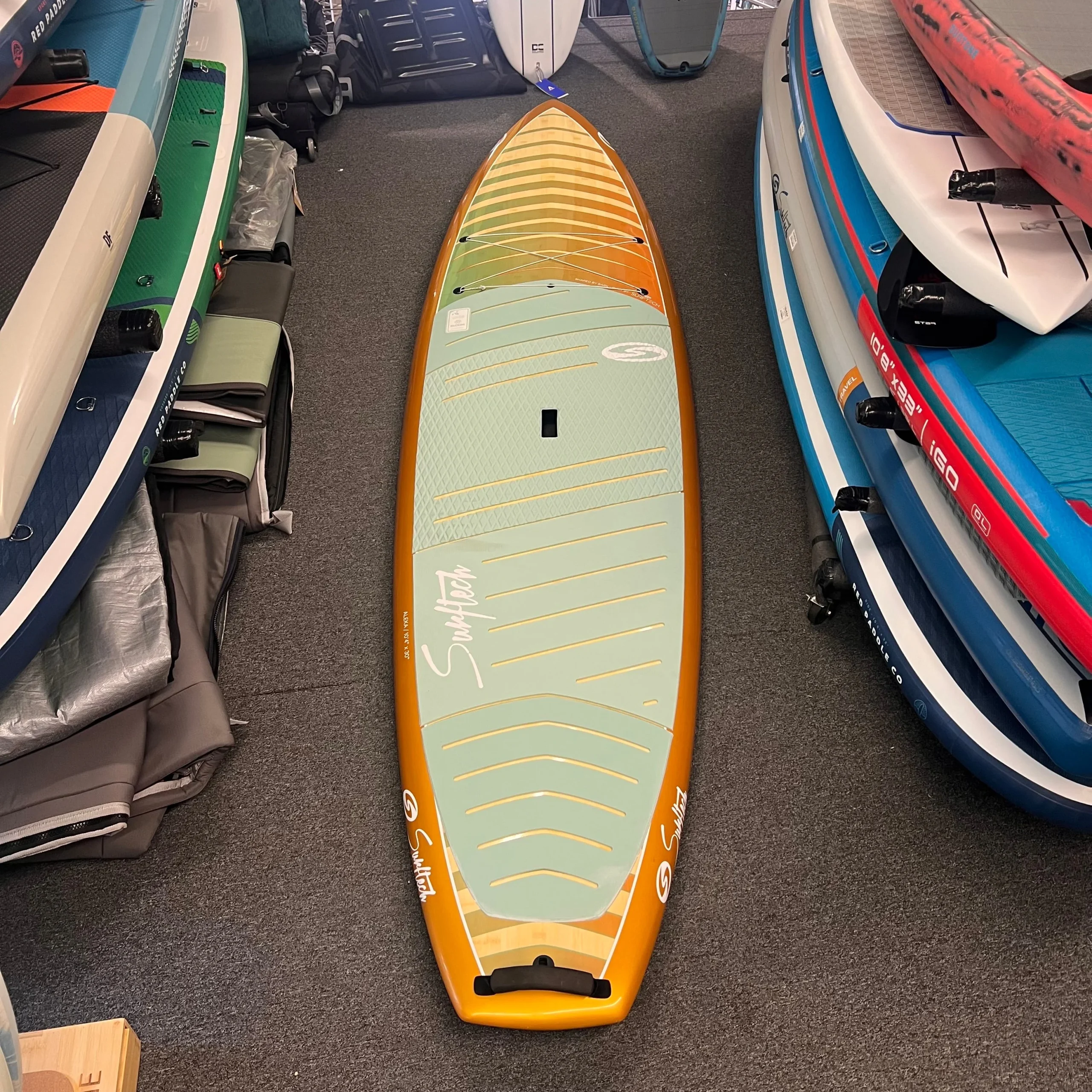 Used 10'4" Aleka with Paddle