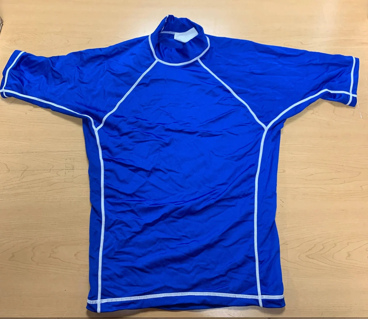 Victory Mens Medium Short Sleeve Plain Rash Guard / CLEARANCE
