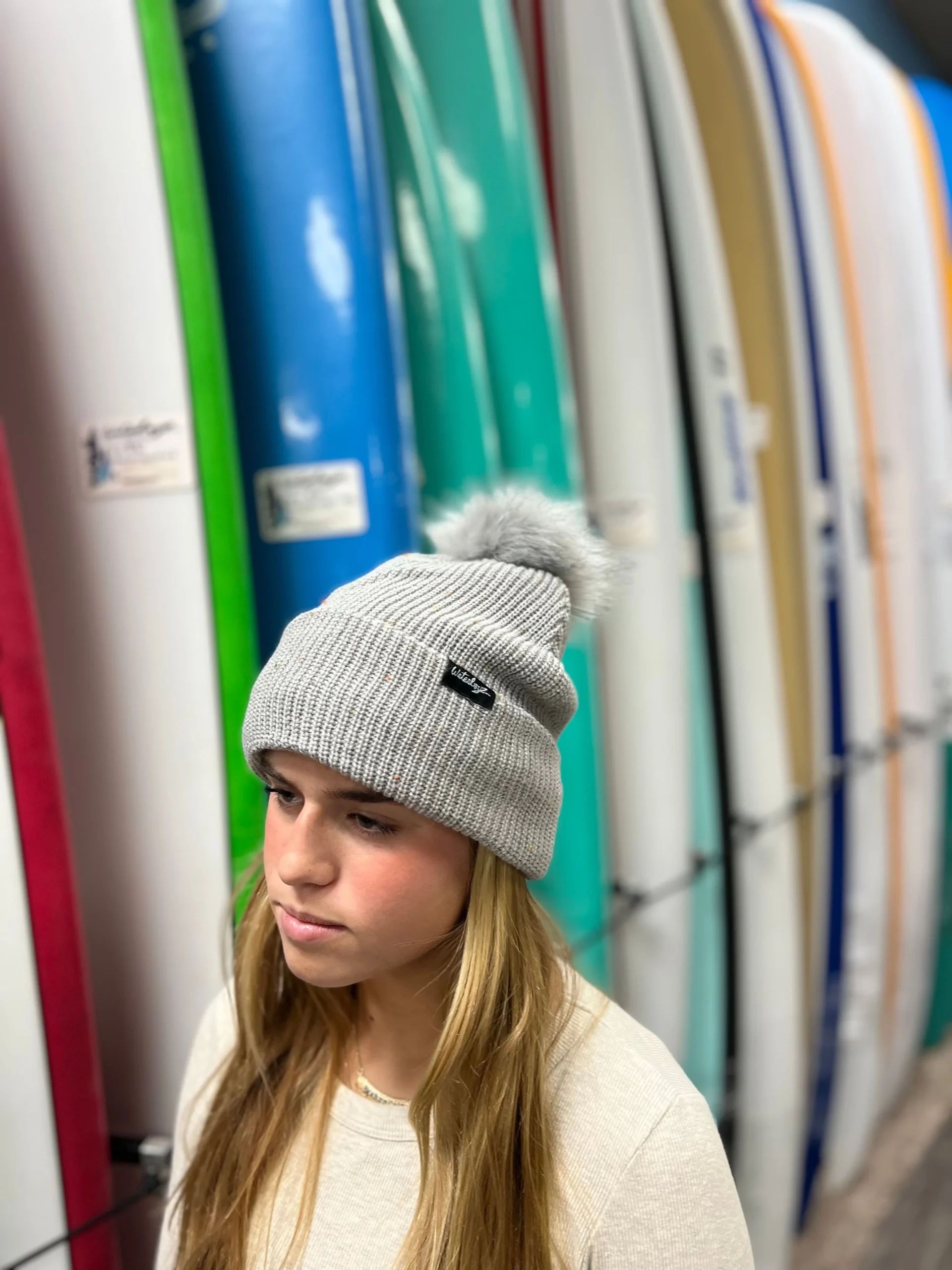 WBZ Montage Pom Beanie Light Grey